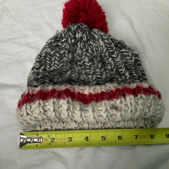 Roots Cabin Toque - Picture 4 of 5